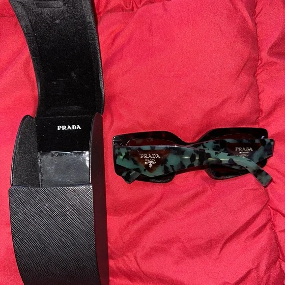 Brand New Authentic Prada Sunglasses in the Prada Case Prada PR 17WS 1AB5S0 Symbole Sunglasses | In Stock - US main image 2